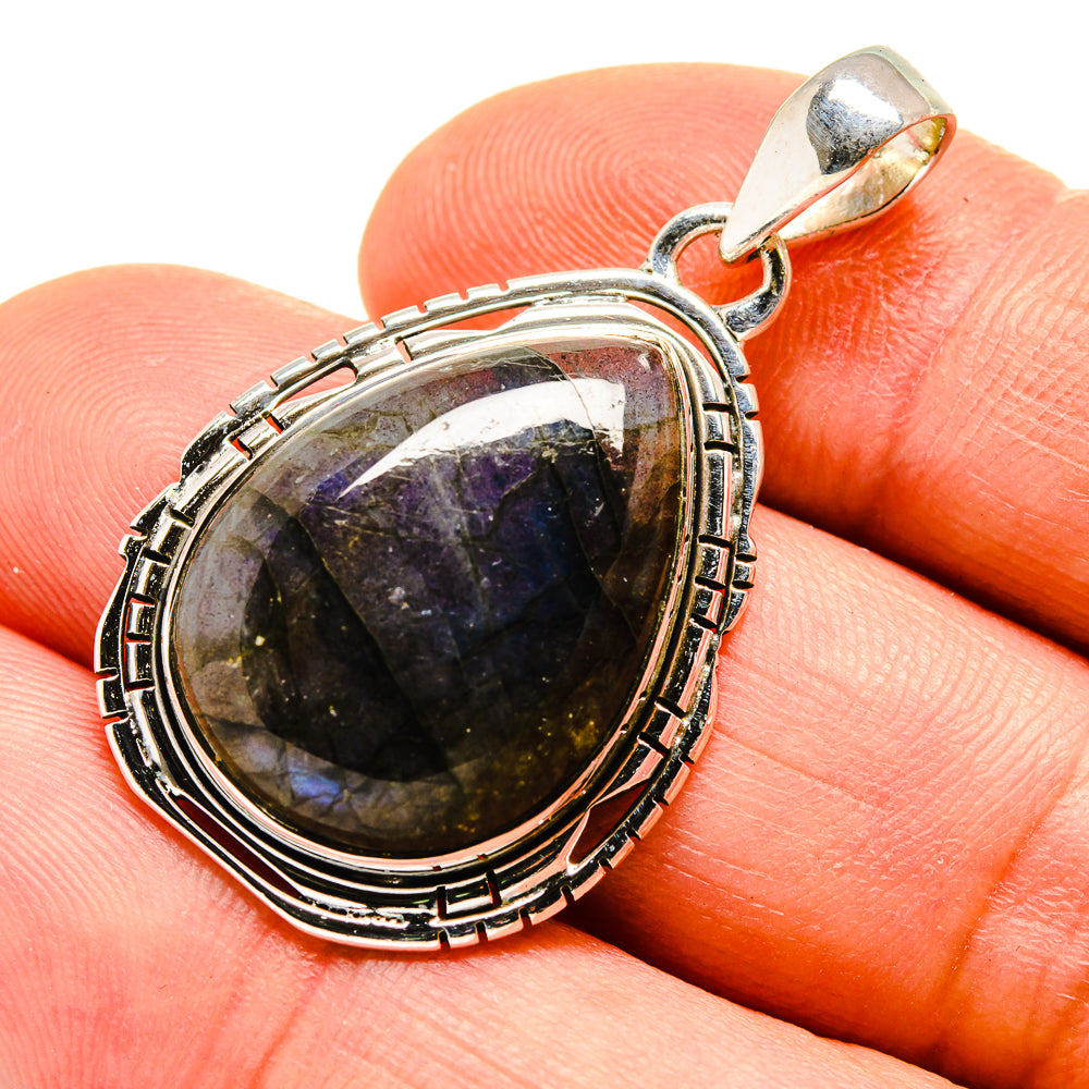 Labradorite Pendants handcrafted by Ana Silver Co - PD755082