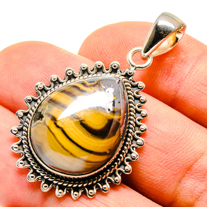 Schalenblende Pendants handcrafted by Ana Silver Co - PD755159