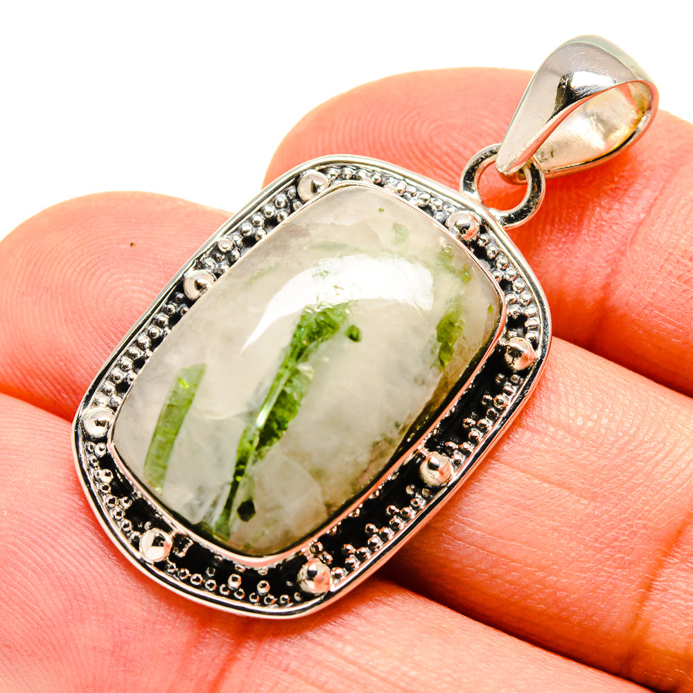 Green Quartz Crystal Pendants handcrafted by Ana Silver Co - PD755223