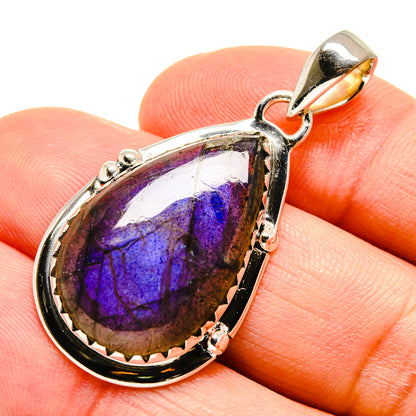 Labradorite Pendants handcrafted by Ana Silver Co - PD755243