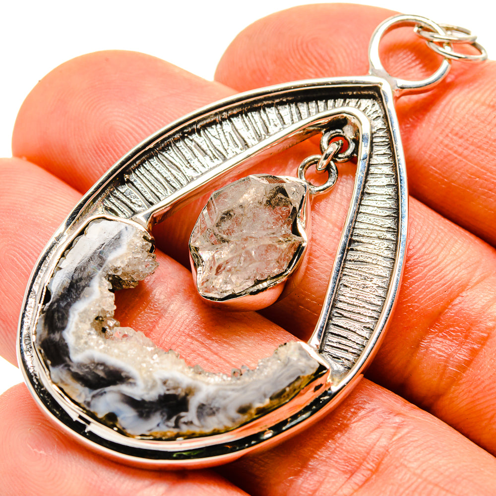 Occo Geode Slice Pendants handcrafted by Ana Silver Co - PD755417