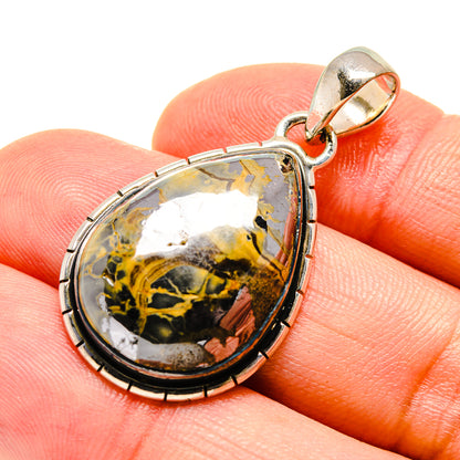 Schalenblende Pendants handcrafted by Ana Silver Co - PD755491