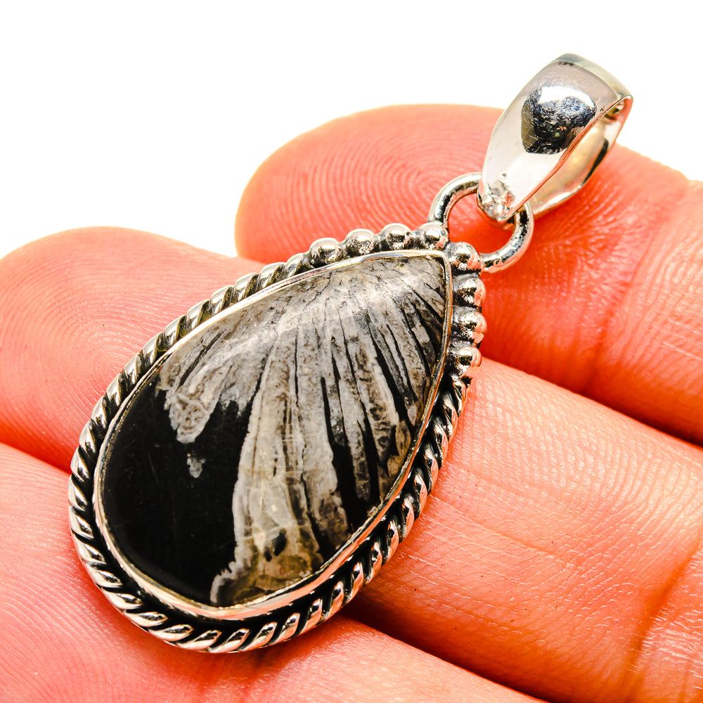 Chrysanthemum Stone Pendants handcrafted by Ana Silver Co - PD755497