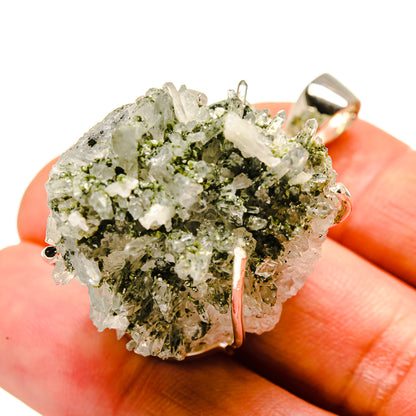 Green Quartz Crystal Pendants handcrafted by Ana Silver Co - PD755530