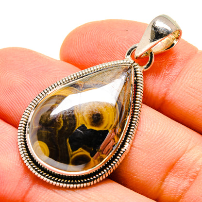 Schalenblende Pendants handcrafted by Ana Silver Co - PD755549