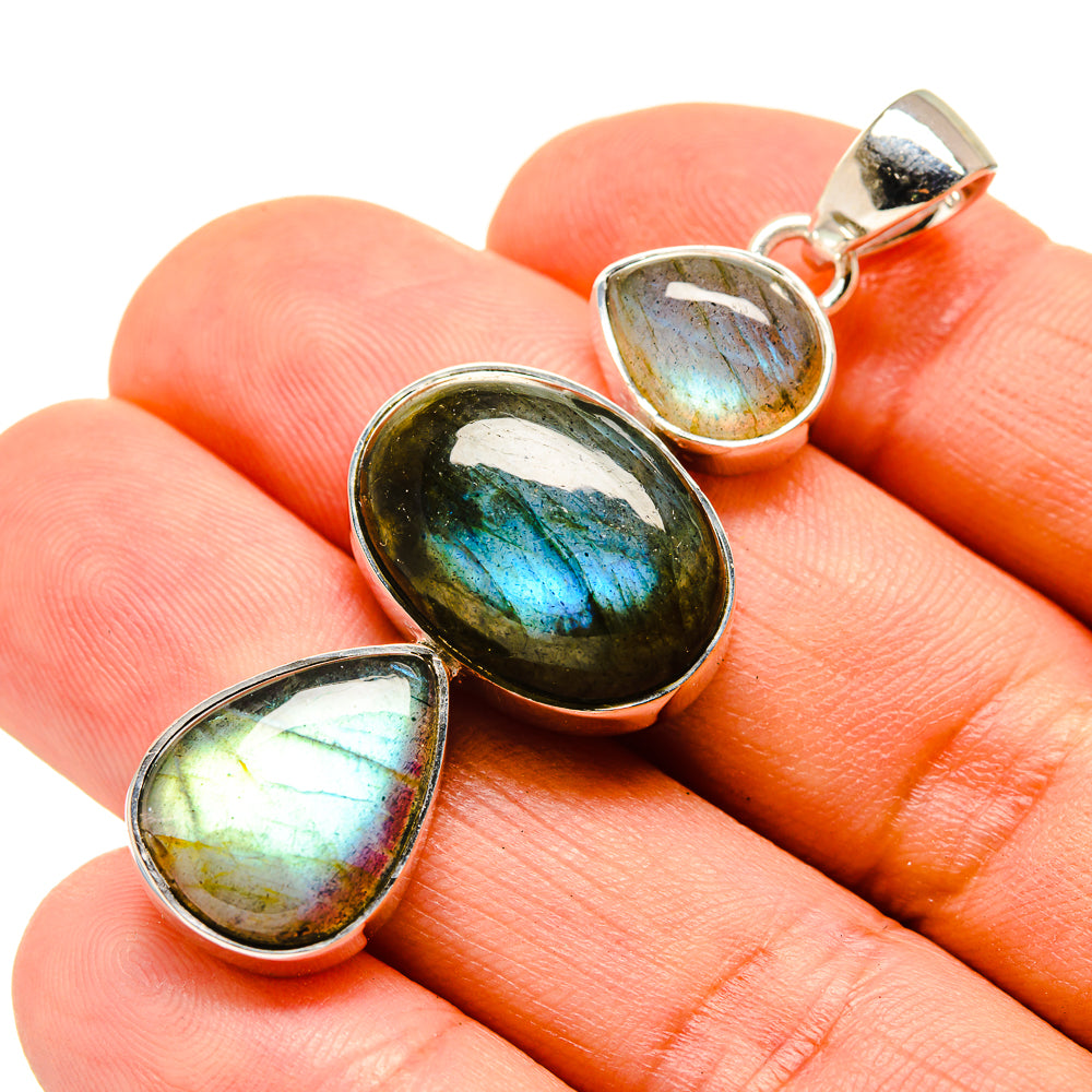 Labradorite Pendants handcrafted by Ana Silver Co - PD755603