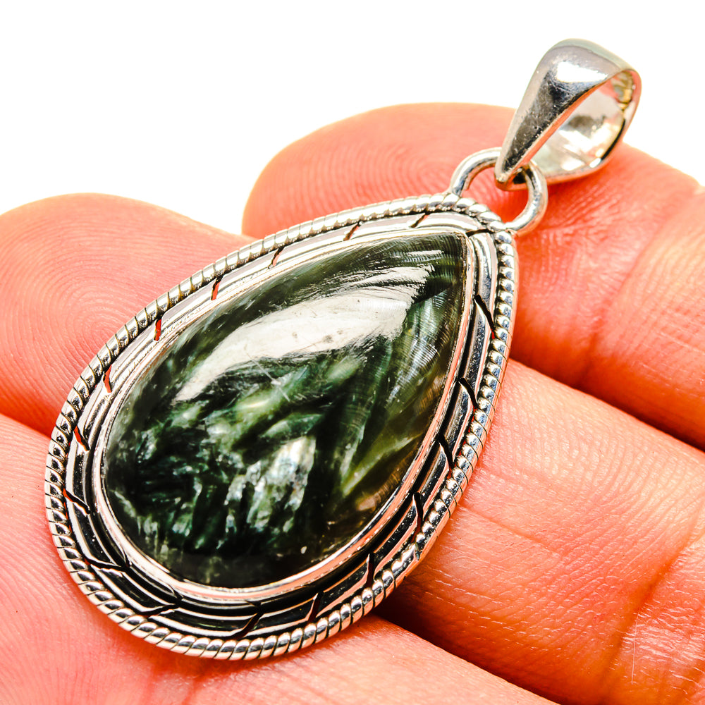 Teardrop seraphinite pendant in green with 925 sterling silver bezel and bail