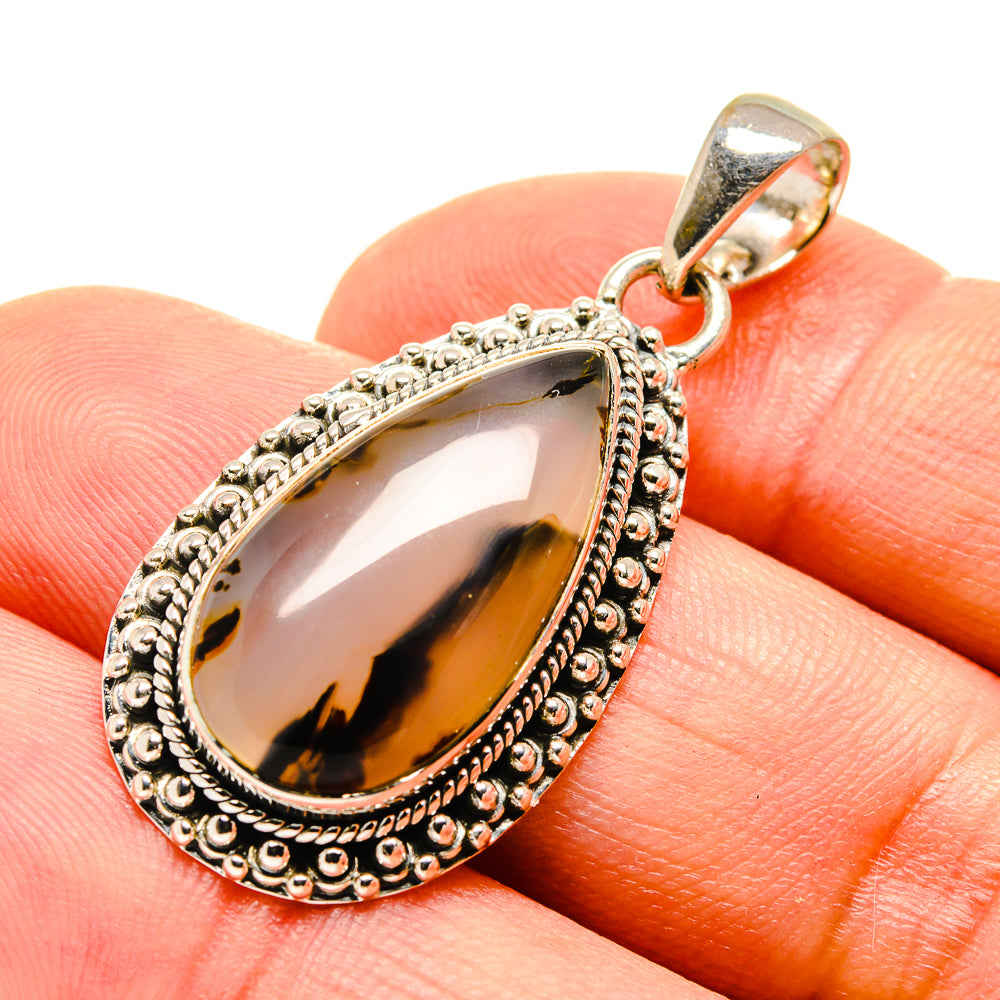 Teardrop agate pendant in 925 sterling silver, ornate frame with top bail