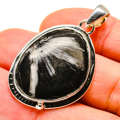 Chrysanthemum Stone Pendants handcrafted by Ana Silver Co - PD755852