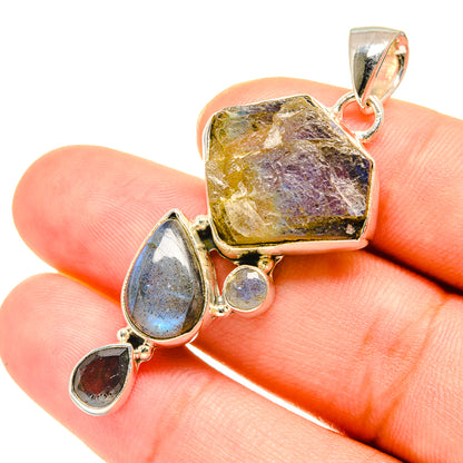 Labradorite Pendants handcrafted by Ana Silver Co - PD7562