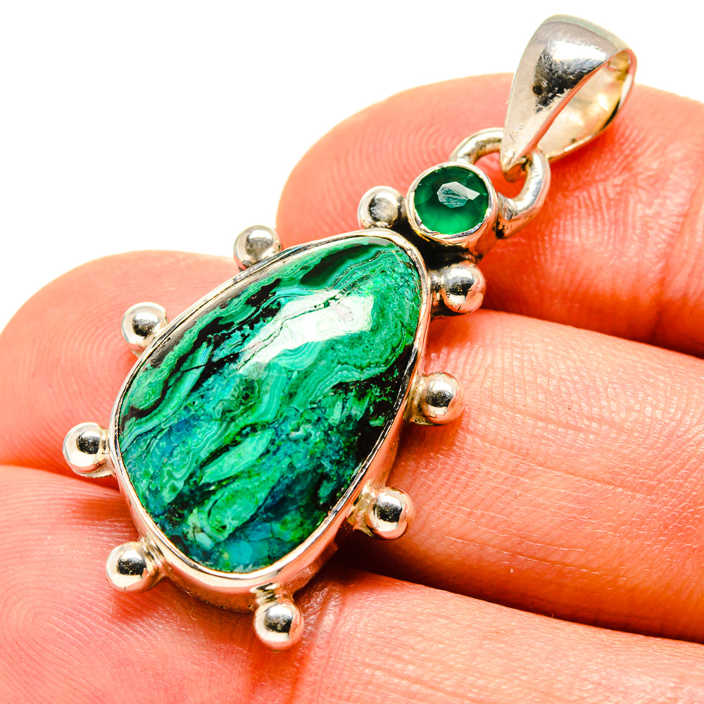 Oval green stone pendant, sterling silver setting with bead prongs and bezel