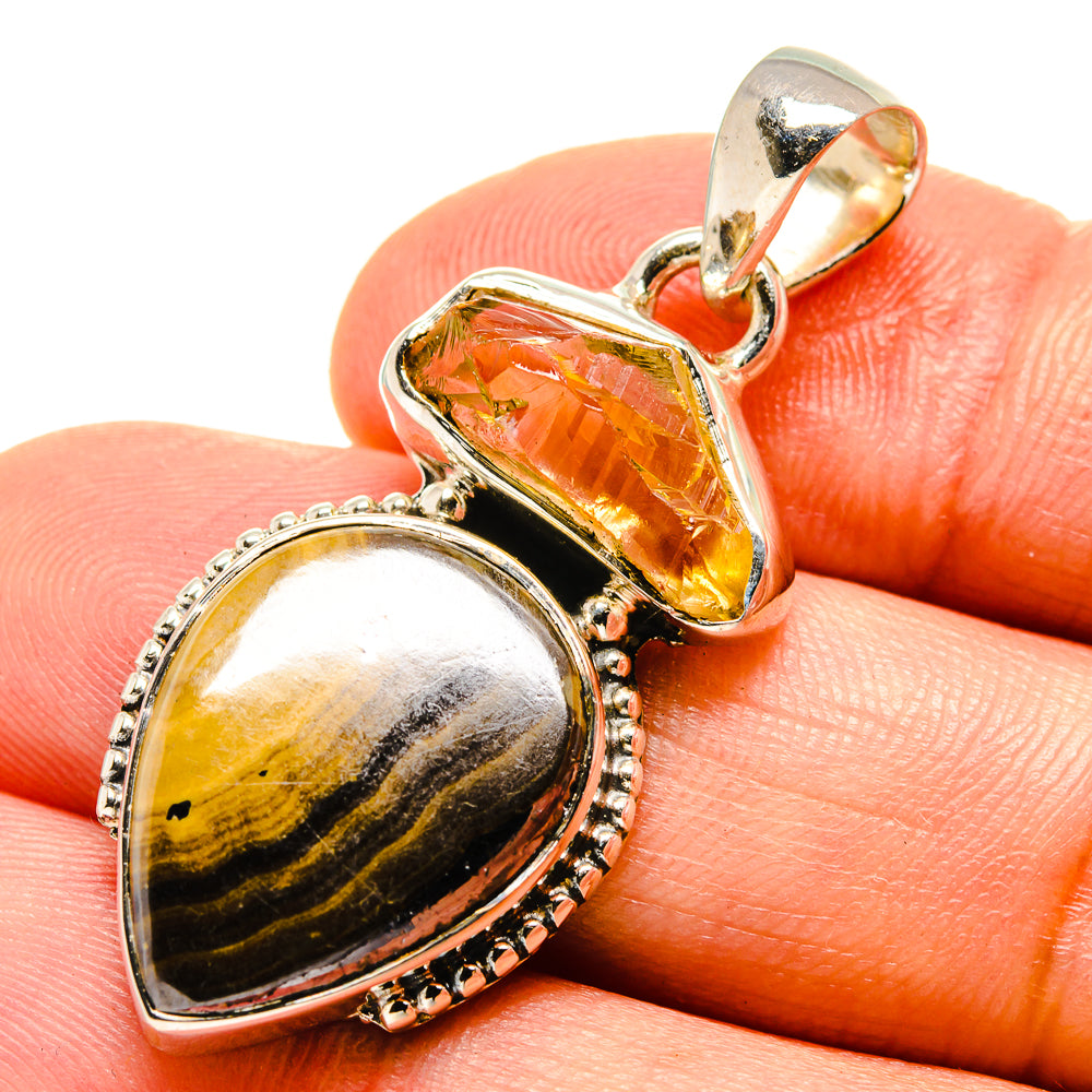 Schalenblende Pendants handcrafted by Ana Silver Co - PD756231