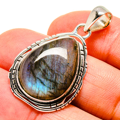 Labradorite Pendants handcrafted by Ana Silver Co - PD756324