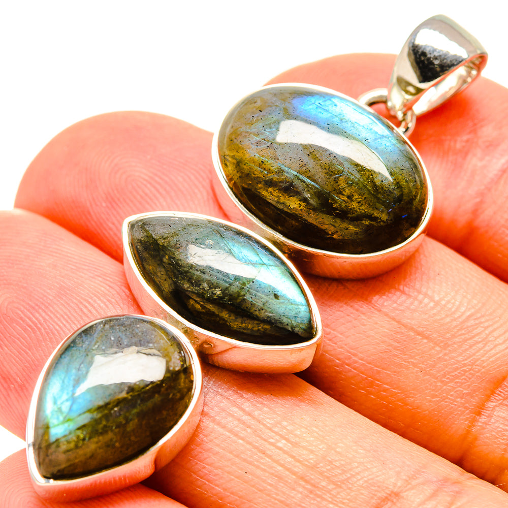 Labradorite Pendants handcrafted by Ana Silver Co - PD756357
