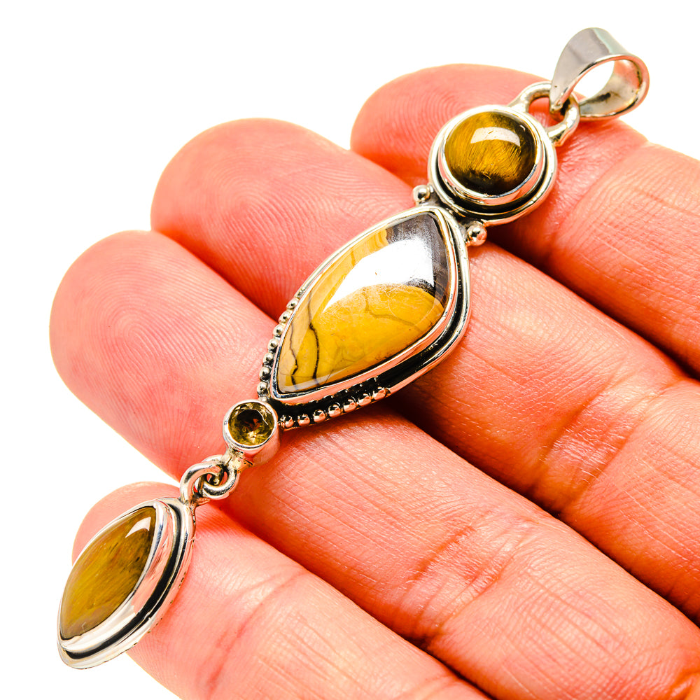 Schalenblende Pendants handcrafted by Ana Silver Co - PD756686