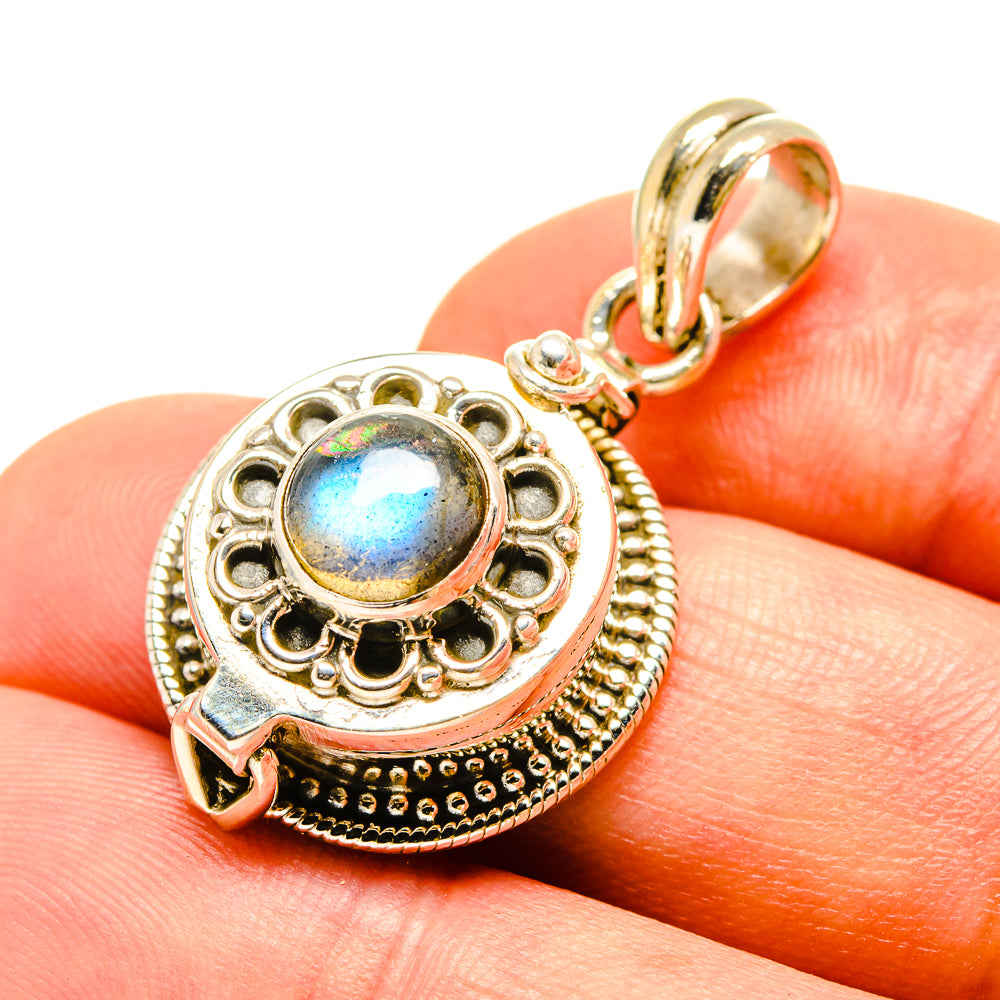 Labradorite Pendants handcrafted by Ana Silver Co - PD756949