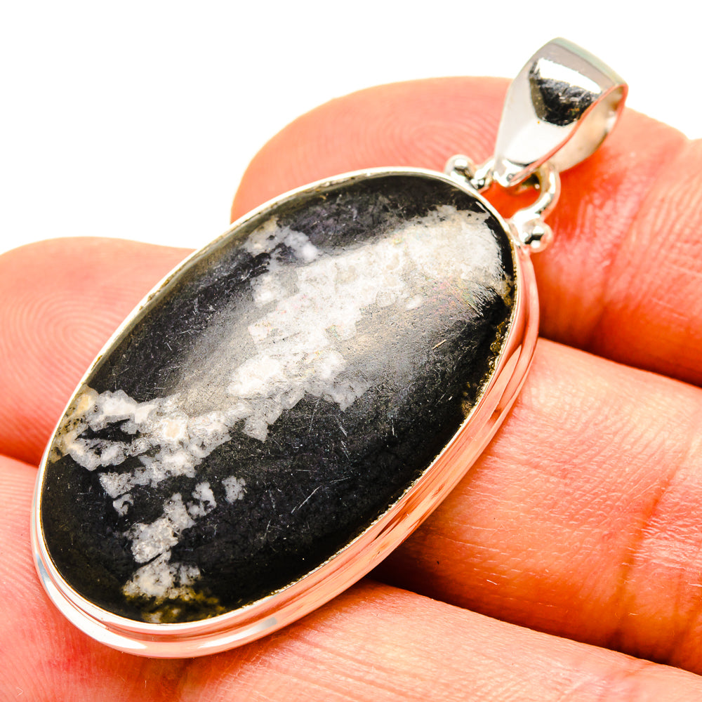 Chrysanthemum Stone Pendants handcrafted by Ana Silver Co - PD757026