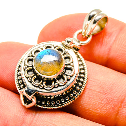Labradorite Pendants handcrafted by Ana Silver Co - PD757208