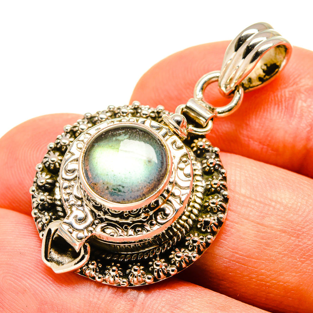 Labradorite Pendants handcrafted by Ana Silver Co - PD757498