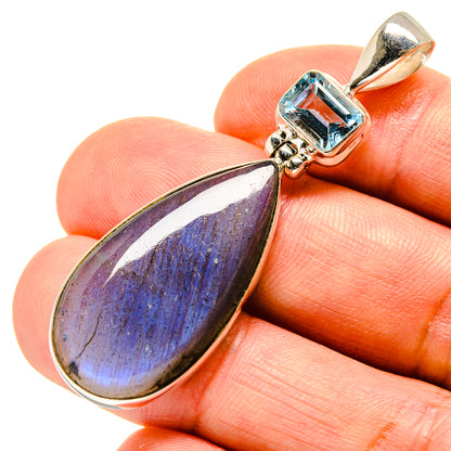 Labradorite Pendants handcrafted by Ana Silver Co - PD758072