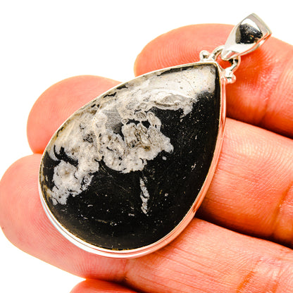 Chrysanthemum Stone Pendants handcrafted by Ana Silver Co - PD758156