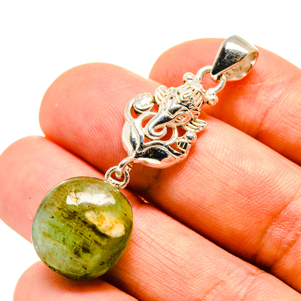 Emerald Pendants handcrafted by Ana Silver Co - PD758762