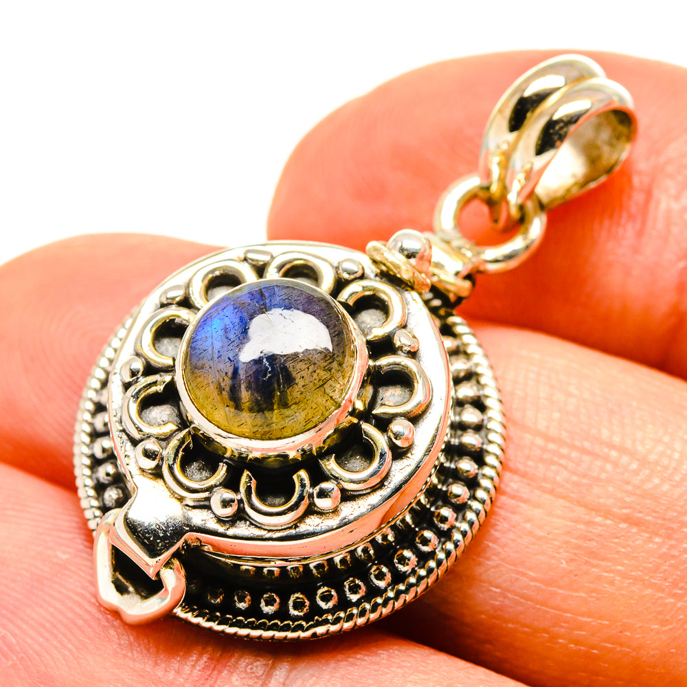 Labradorite Pendants handcrafted by Ana Silver Co - PD758886
