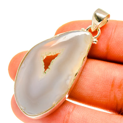 White Geode Slice Pendants handcrafted by Ana Silver Co - PD760188