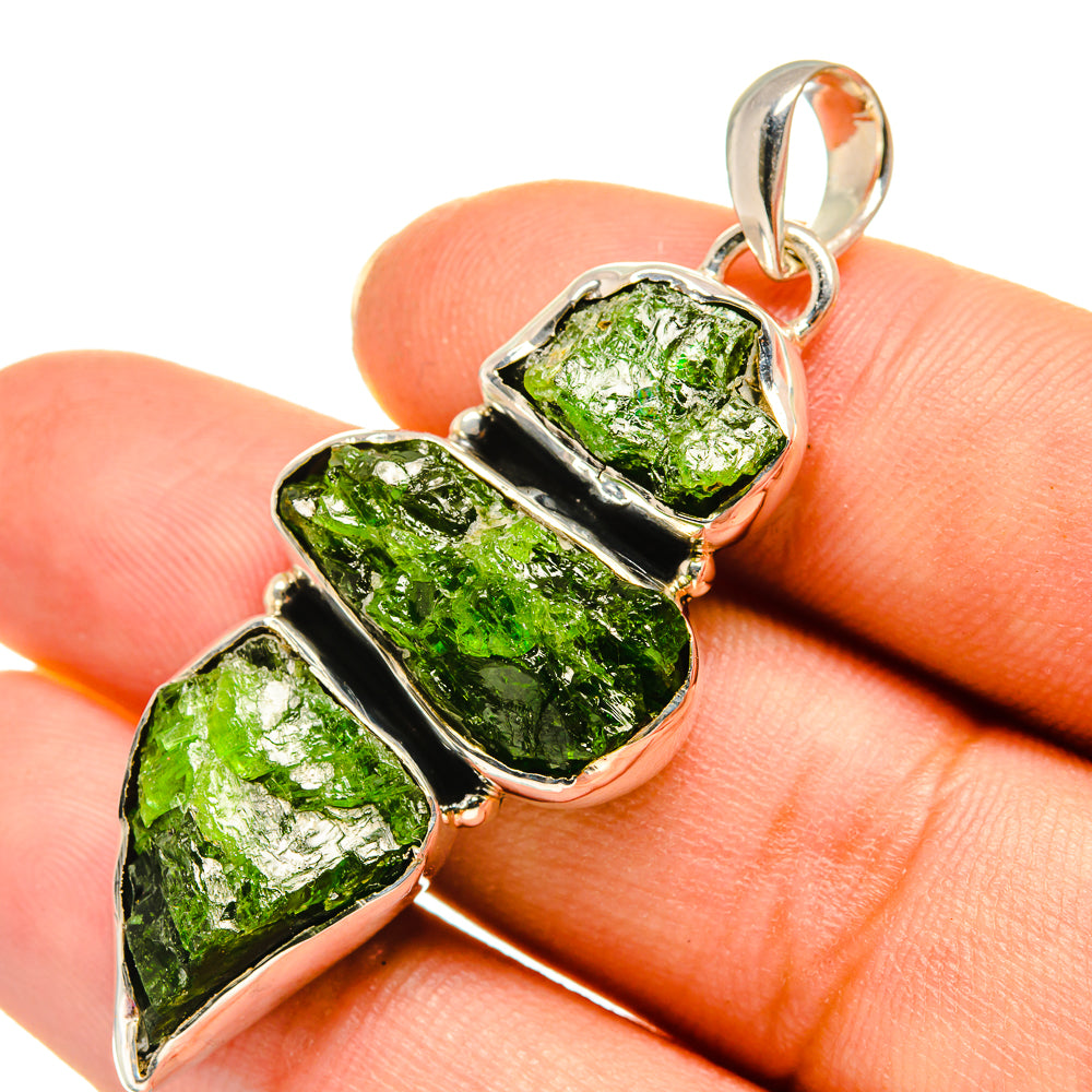 Chrome Diopside Pendants handcrafted by Ana Silver Co - PD7928