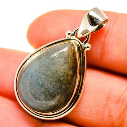 Labradorite Pendants handcrafted by Ana Silver Co - PD8107