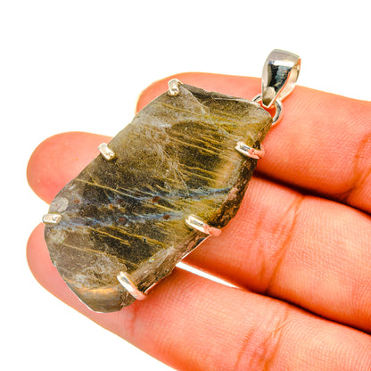Labradorite Pendants handcrafted by Ana Silver Co - PD8185