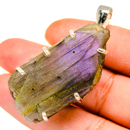 Labradorite Pendants handcrafted by Ana Silver Co - PD8300