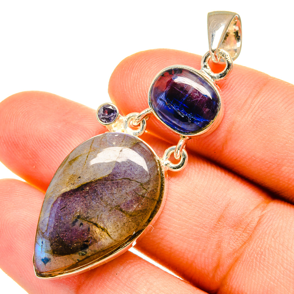 Labradorite Pendants handcrafted by Ana Silver Co - PD8962