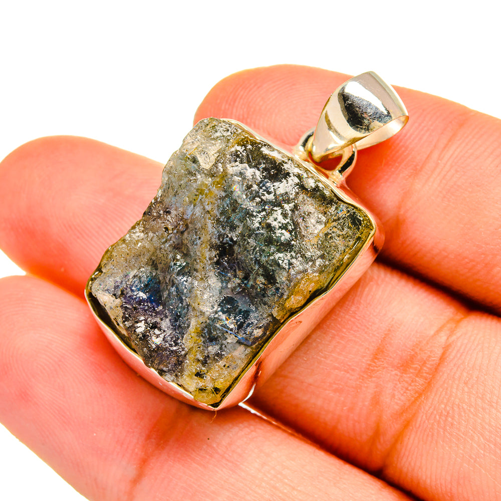 Labradorite Pendants handcrafted by Ana Silver Co - PD8963
