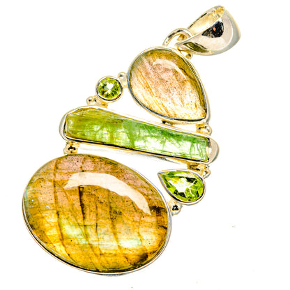 Labradorite Pendants handcrafted by Ana Silver Co - PD13374