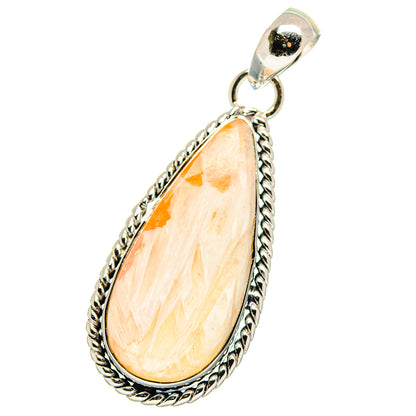 925 sterling silver teardrop pendant with peach-white scolecite cabochon and rope bezel