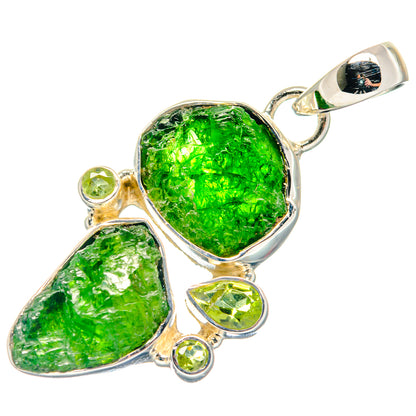 Chrome Diopside Pendants handcrafted by Ana Silver Co - PD18849