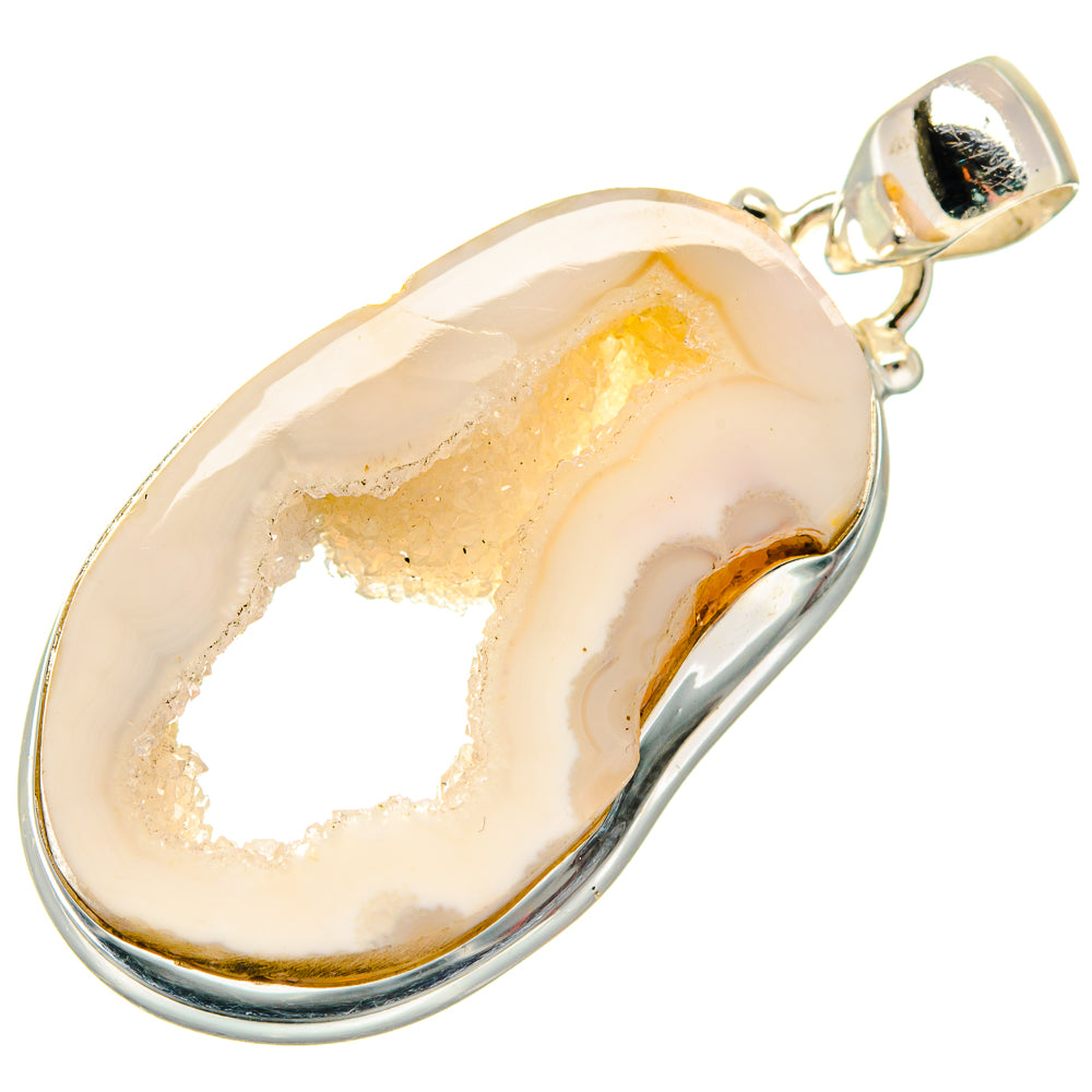 White Geode Slice Pendants handcrafted by Ana Silver Co - PD20064 - Photo 2