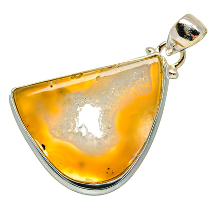 White Geode Slice Pendants handcrafted by Ana Silver Co - PD21209 - Photo 2