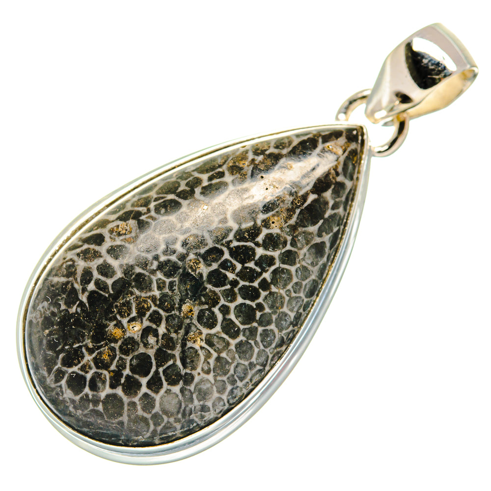 Teardrop stingray-pattern sterling pendant with round bail, black with gold mottled design