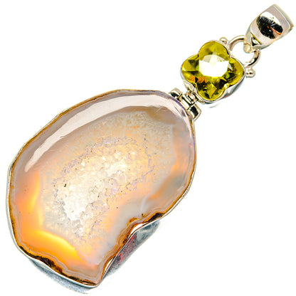 White Geode Slice Pendants handcrafted by Ana Silver Co - PD22417 - Photo 2
