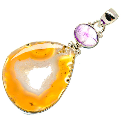 White Geode Slice Pendants handcrafted by Ana Silver Co - PD22432 - Photo 2