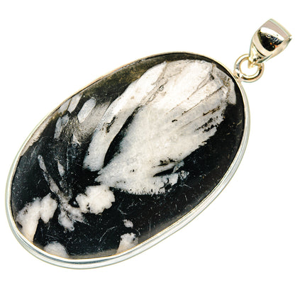 925 sterling silver pendant with oval black stone and white veining, top bail and loop