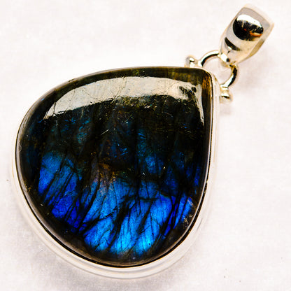 Labradorite Pendants handcrafted by Ana Silver Co - PD22610 - Photo 2