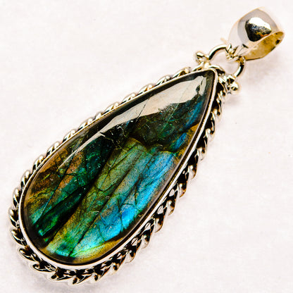 Labradorite Pendants handcrafted by Ana Silver Co - PD22737 - Photo 2