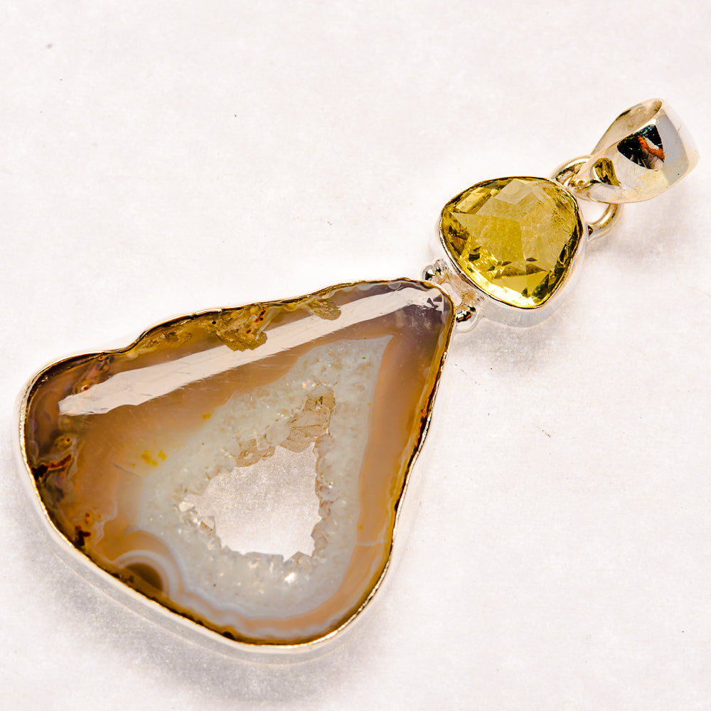 White Geode Slice Pendants handcrafted by Ana Silver Co - PD22888 - Photo 2