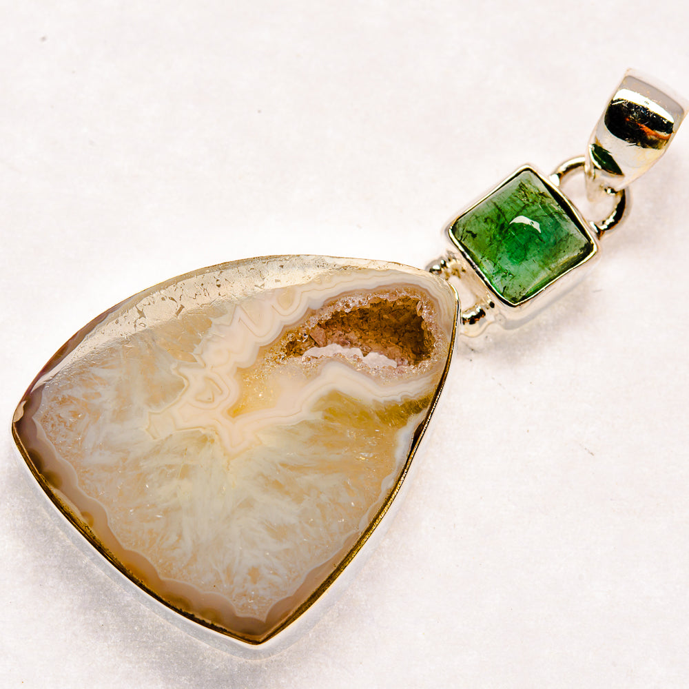 White Geode Slice Pendants handcrafted by Ana Silver Co - PD22889 - Photo 2