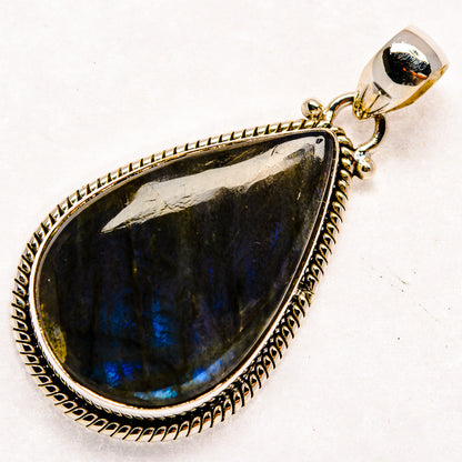 Labradorite Pendants handcrafted by Ana Silver Co - PD22901 - Photo 2