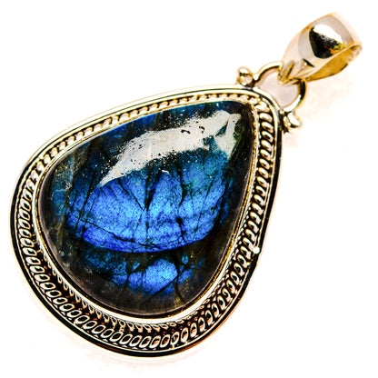 Labradorite Pendants handcrafted by Ana Silver Co - PD23455 - Photo 2