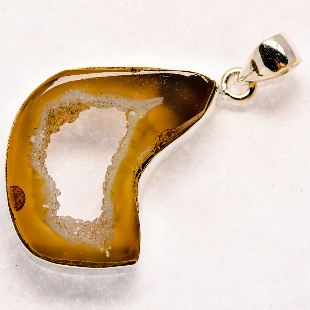 White Geode Slice Pendants handcrafted by Ana Silver Co - PD23465 - Photo 2